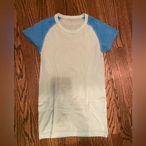 Two-toned blue Lululemon top